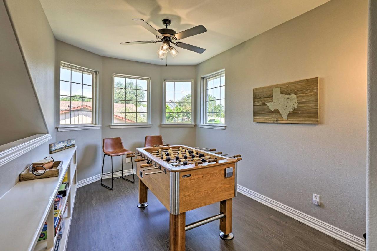 Lavish Lake House, Near Vineyards And Marinas! Granbury Esterno foto