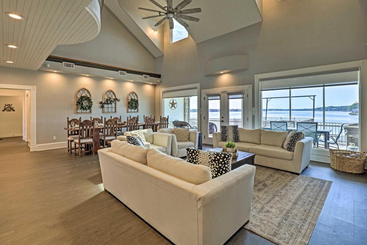 Lavish Lake House, Near Vineyards And Marinas! Granbury Esterno foto